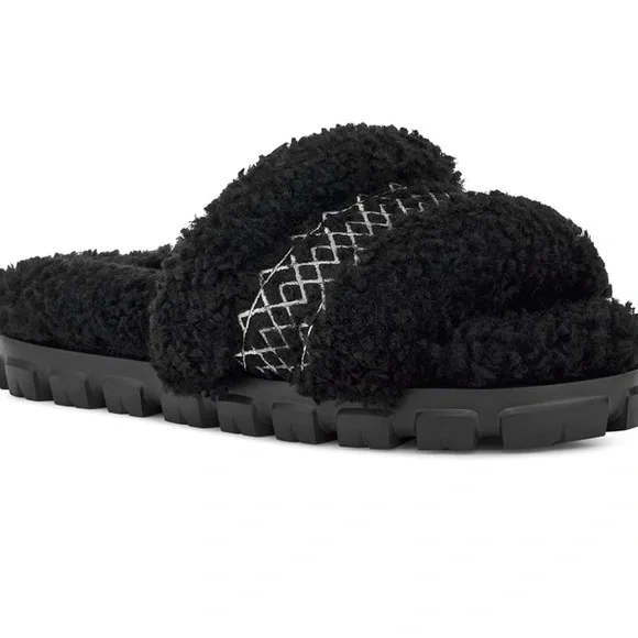 UGG Cozetta Braid Slippers - Picture 3 of 9